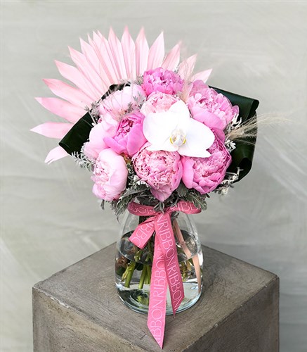 Alberta Deluxe Pink Peony Vase Arrangement