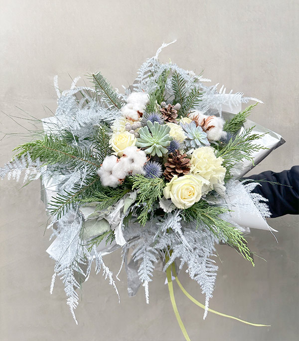 White Big Christmas Bouquet