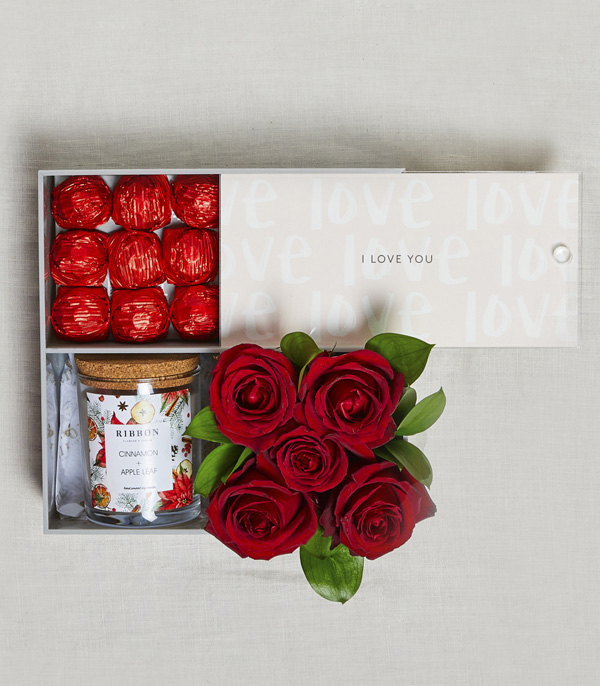 I Love You Red Roses Gift Box