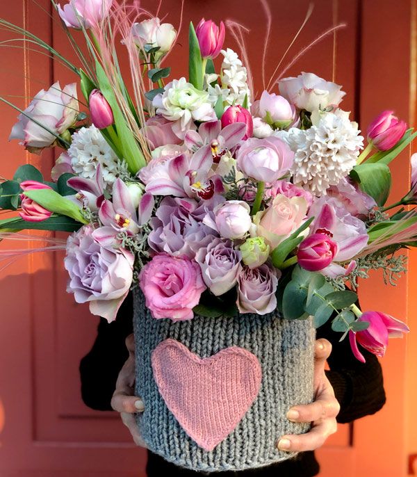 Flowers in Heart Knitting Box