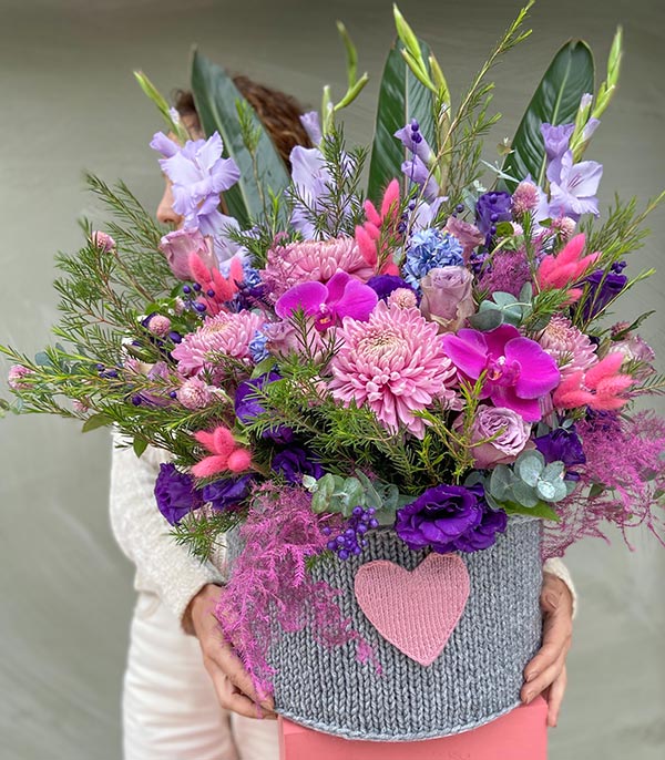 Rachel Gray Grand Knitted Flowers in Box