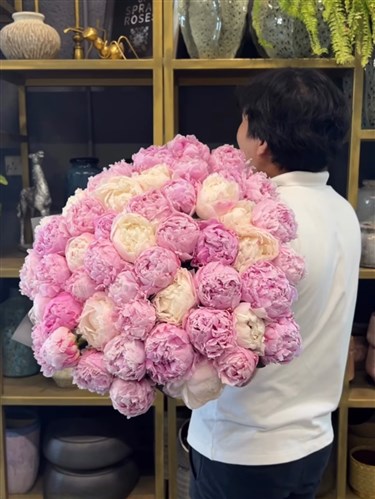 100 Pembe Şakayık Buketi