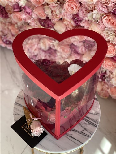 Kırmızı Kalp Asetat Kutuda Kırmızı Güller ve Beyaz Orkide