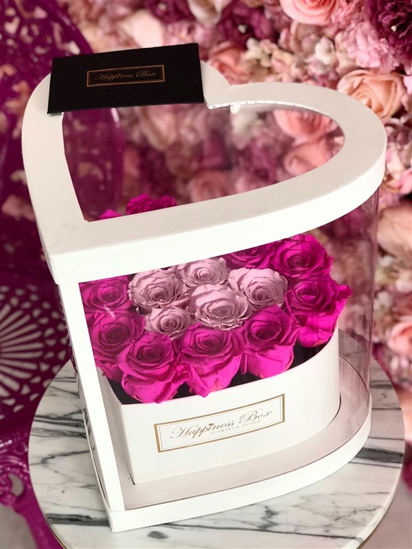 Beyaz Kalp Asetat Kutuda Pembe Solmayan Güller