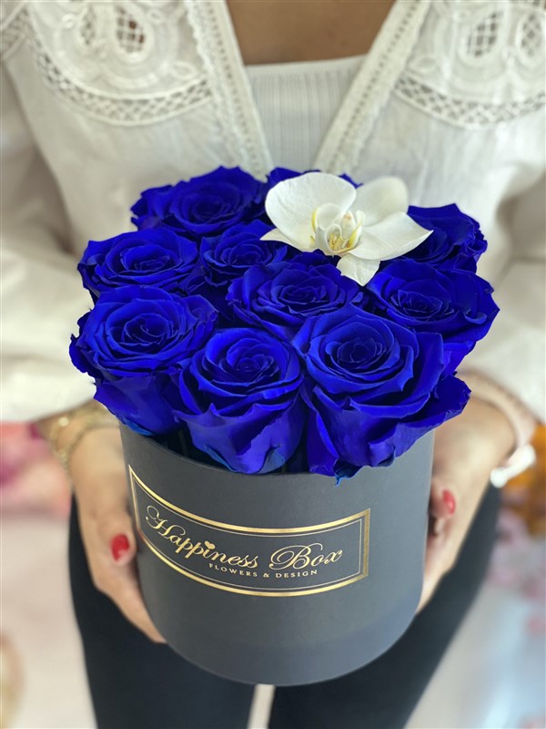 Siyah Silindir Asetat Kutuda Mavi Solmayan Güller