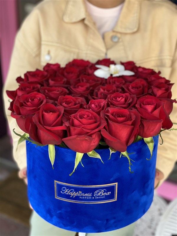 Mavi Kadife Mega Kutuda Kırmızı İthal Güller