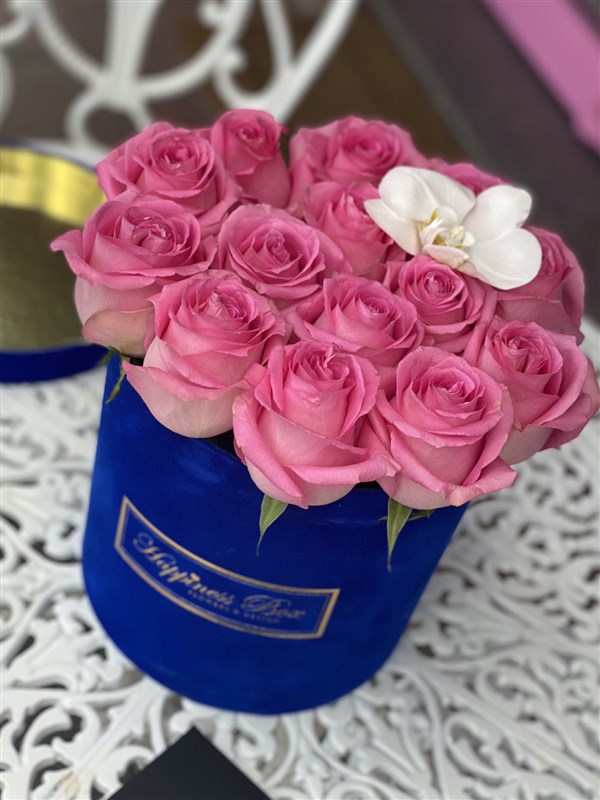Mavi Orta Boy Silindir Kutuda Pembe İthal Güller
