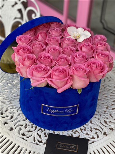 Mavi Mega Kadife Silindir Kutuda Pembe İthal Güller