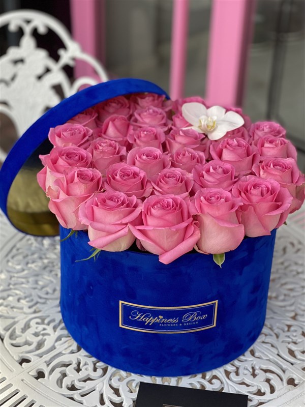 Mavi Mega Kadife Silindir Kutuda Pembe İthal Güller