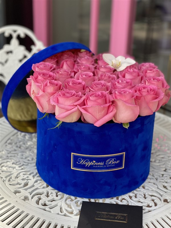 Mavi Mega Kadife Silindir Kutuda Pembe İthal Güller