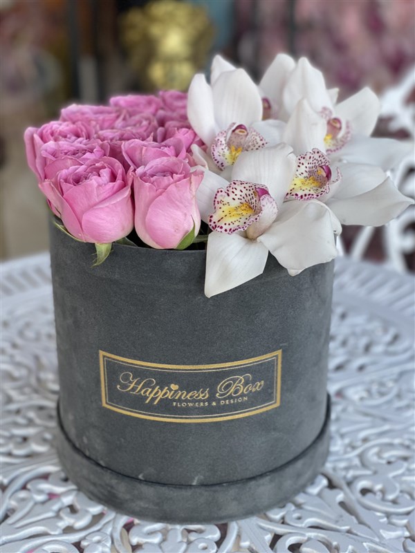 Füme Orta Boy Kutuda Pembe Güller ve Orkide