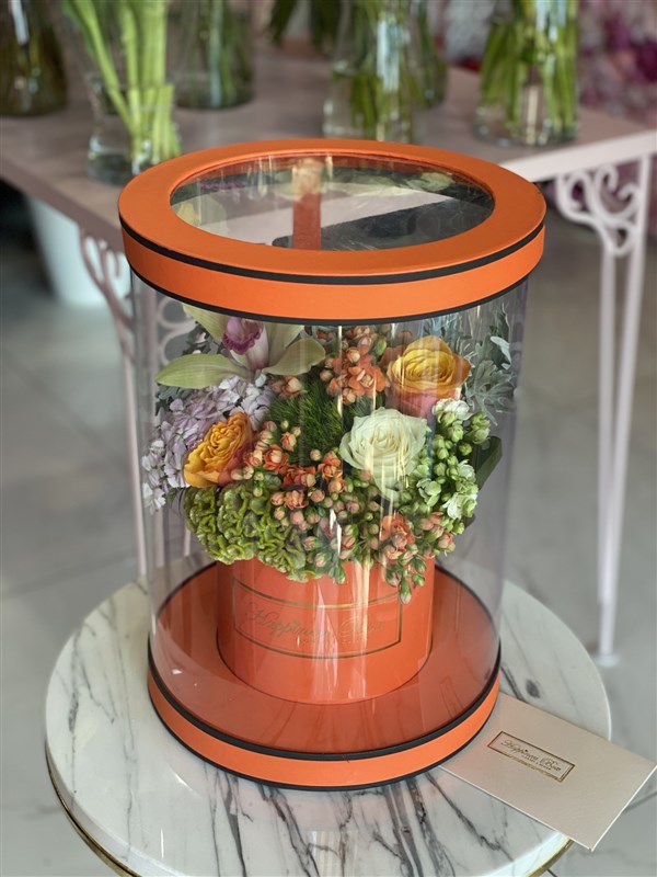 Turuncu Silindir Asetat Kutuda Aranjman.