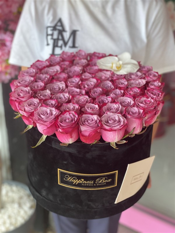 Siyah Mega Kutuda Lila Çift Renk Güller