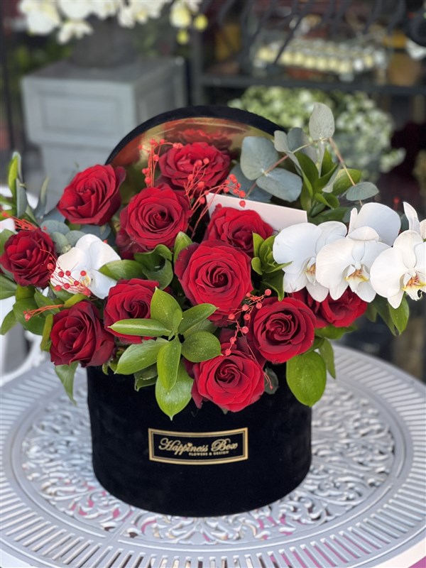 Lüks Kadife Kutuda Sevgililer Günü Aranjmanı