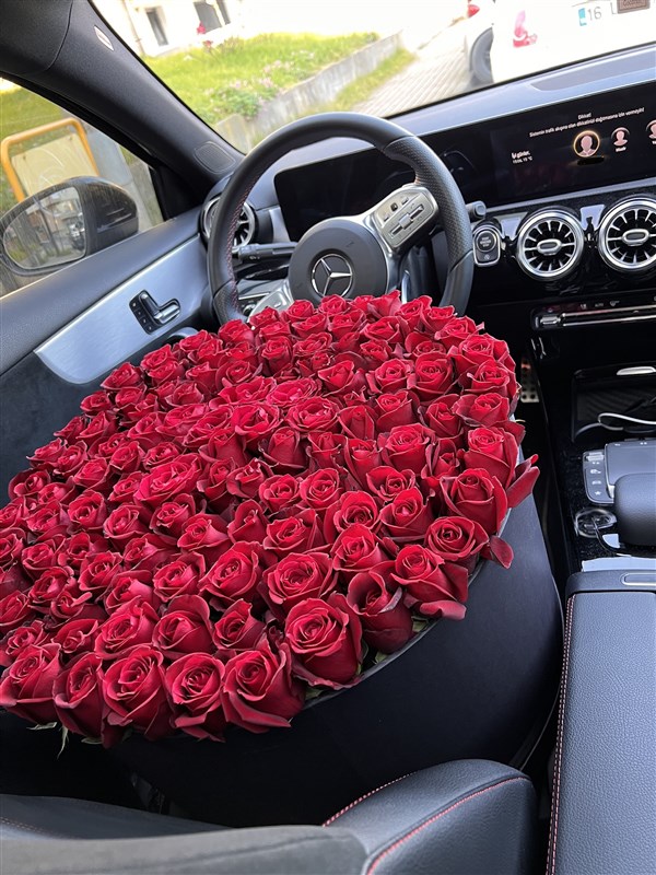 Dev Deluxe Kutuda İthal Kırmızı Güller