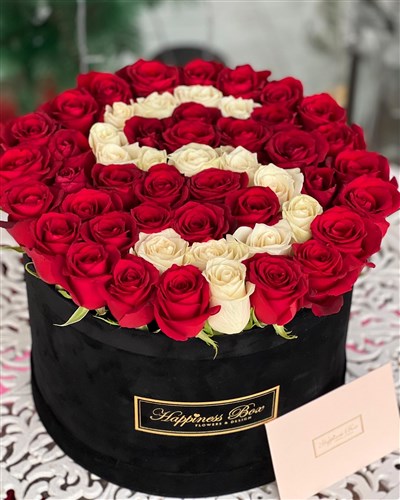 Siyah Lüks Kutuda Kırmızı Harf Gül