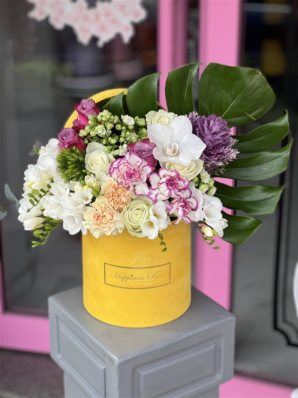 Sarı Kadife Kutuda Mor Aranjman