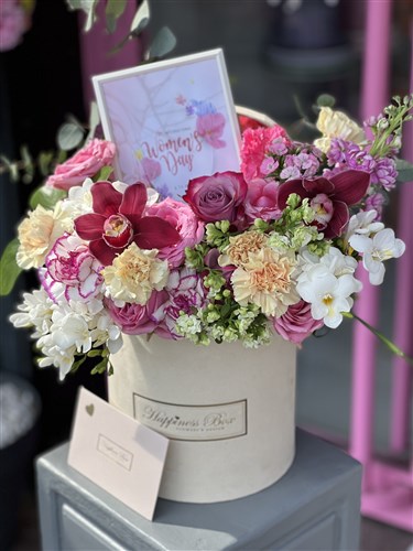 Bej Kadife Kutuda Özel Çerçeveli Aranjman