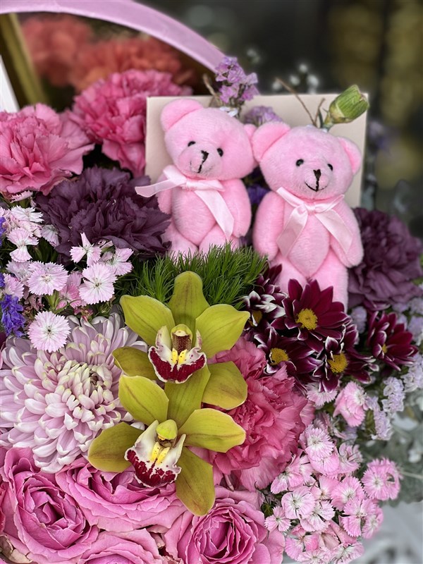 Pembe Mega Kutuda Özel İsim Çerçeveli Lüks Aranjman