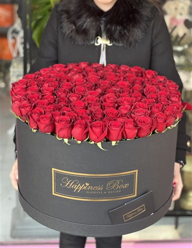 Dev Kutuda İthal Kırmızı Güller