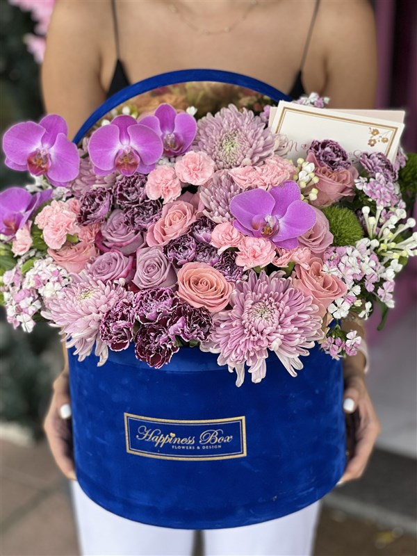 Mavi Mega Silindir Kutuda Mevsim Çiçekleri