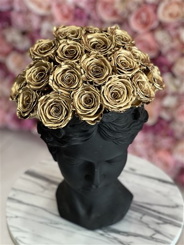 Tasarım Vazoda Gold Solmayan Güller