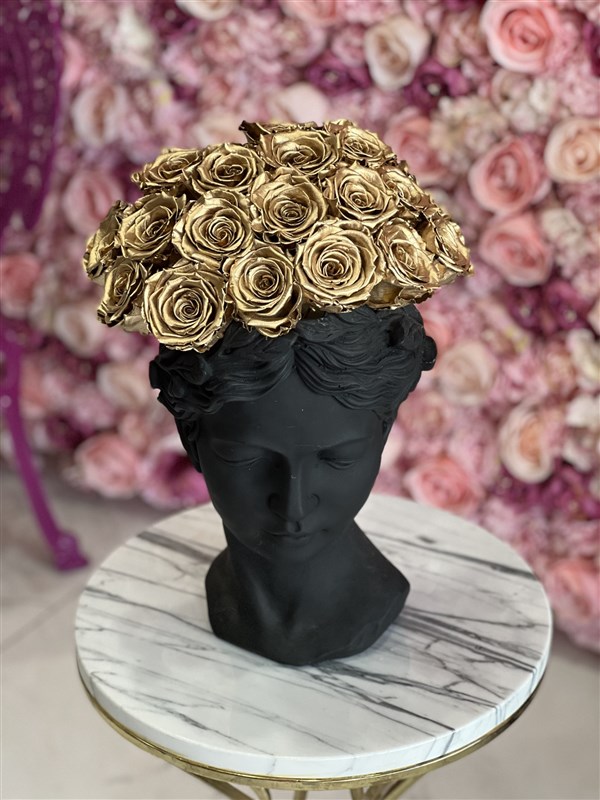 Tasarım Vazoda Gold Solmayan Güller