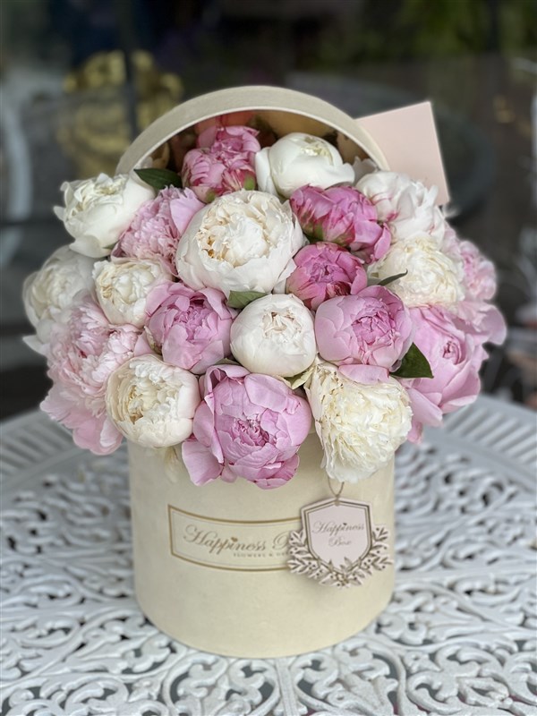 Lüks Kutuda Pembe Beyaz Şakayıklar