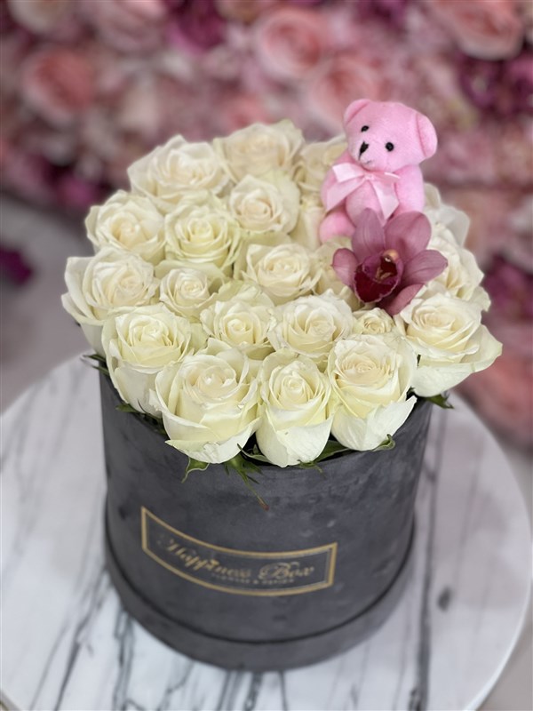 Füme Kadife Kutuda Beyaz Güller