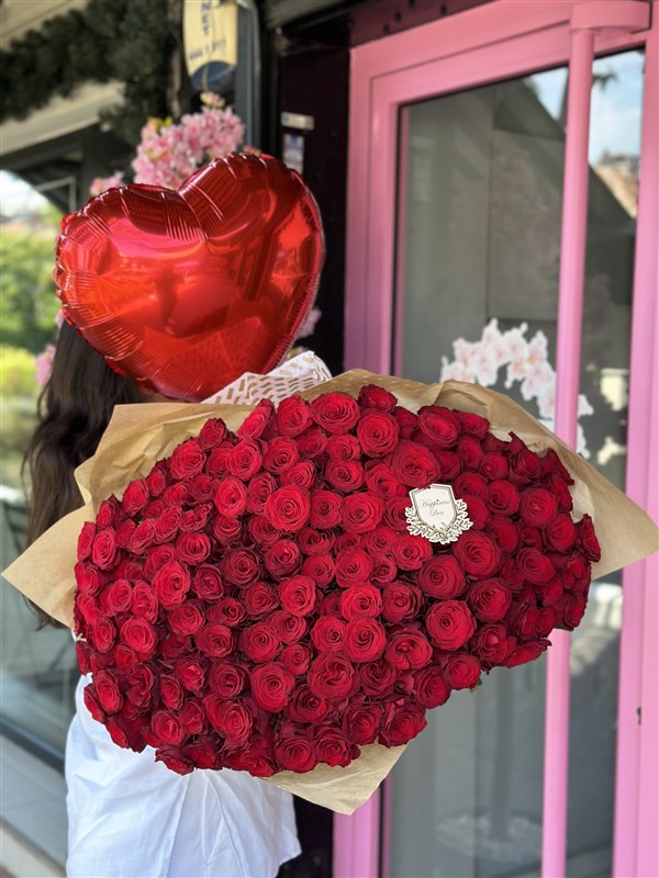Deluxe 101 Kırmızı Gül Buketi