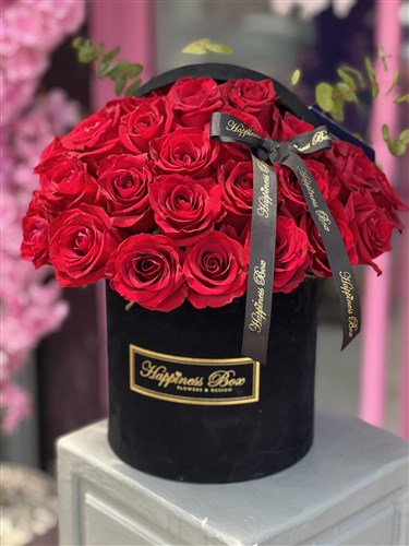 Deluxe Kutuda Kırmızı Güller Tasarımı