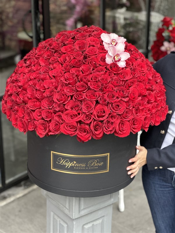 Grand Deluxe Royal Kırmızı Güller Tasarımı