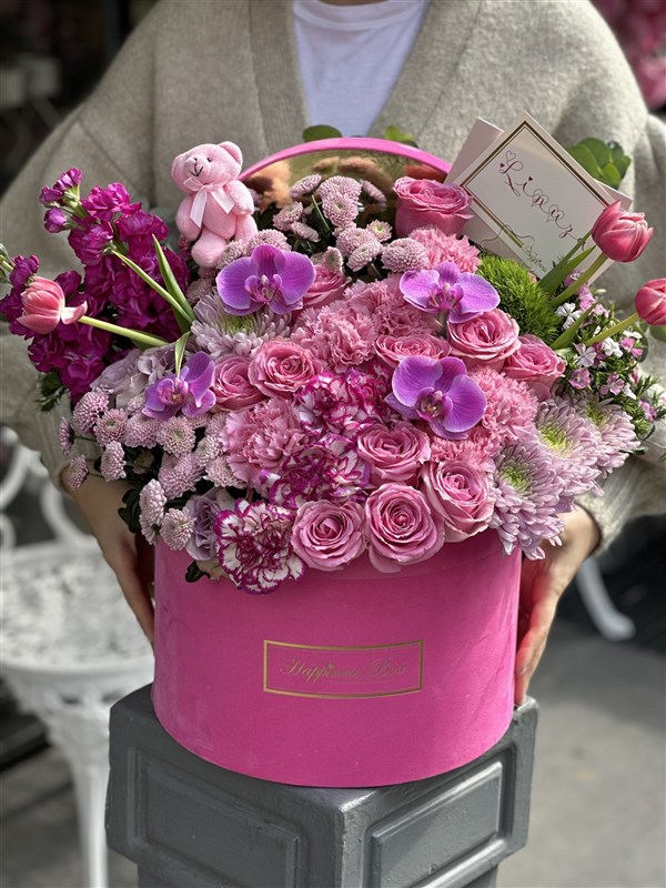 Fuşya Mega Kutuda Pembe Deluxe Aranjman