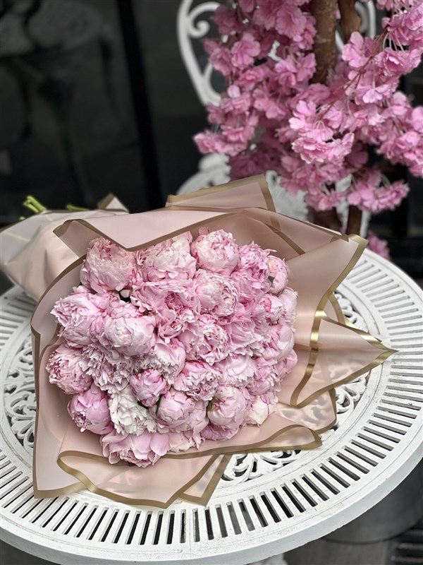 30 Pembe Şakayık Buketi