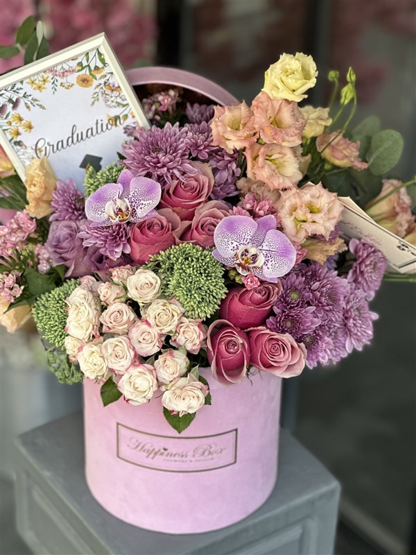 Pembe Kadife Kutuda Mevsim Çiçekleri Özel Mesajlı Aranjman