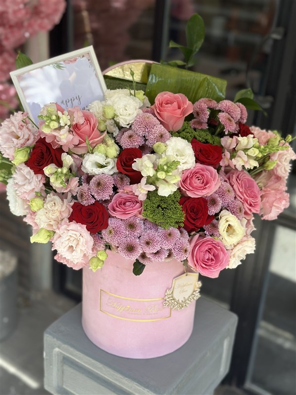 Pembe Kutuda Deluxe Aranjman