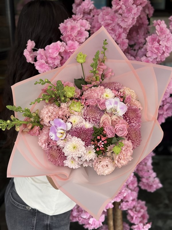 Sofia Pembe Deluxe Buket