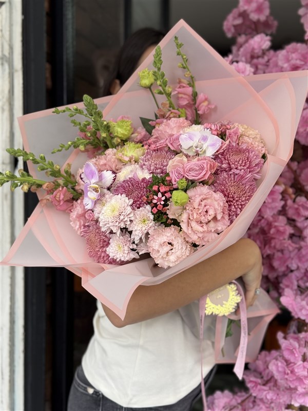 Sofia Pembe Deluxe Buket