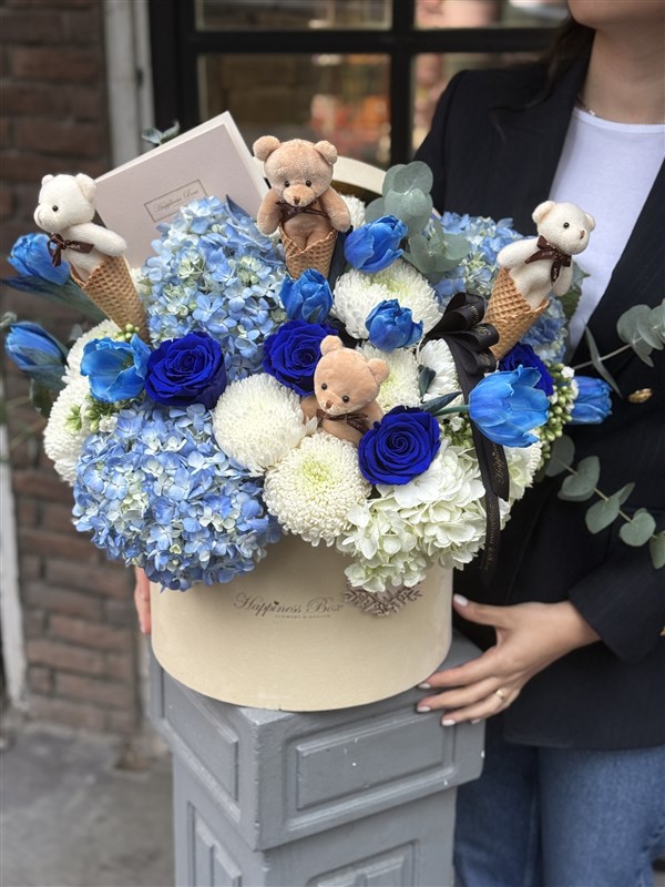 Deluxe Erkek Bebek Tebrik Çiçeği