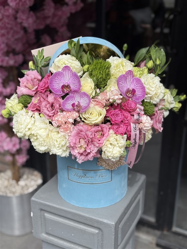 Fiorella Mavi Kutuda Beyaz Pembe Mevsim Çiçekleri