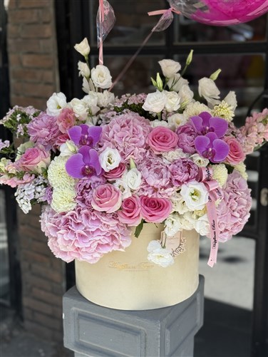 Pink Dream - Pembe Ortanca ve Pembe Güller Aranjmanı