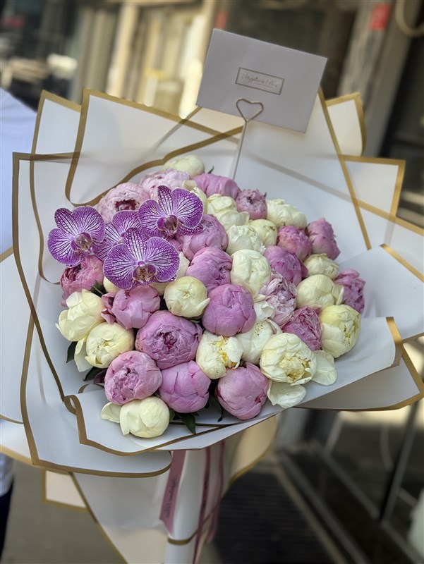 Romantic Şakayık Buketi