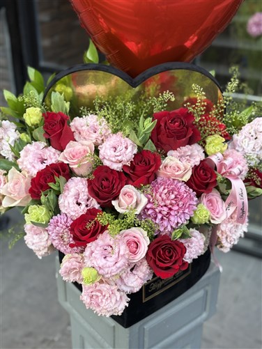 Valentine Kalpli Kutuda Aranjman