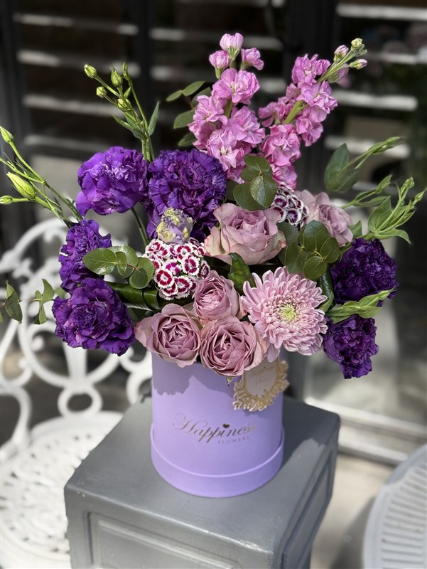 Bloom Purple Kutuda Tasarım Çiçekler