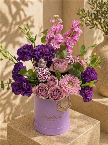 Bloom Purple Kutuda Tasarım Çiçekler