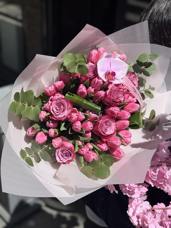 Deluxe Pembe Lale ve Güller