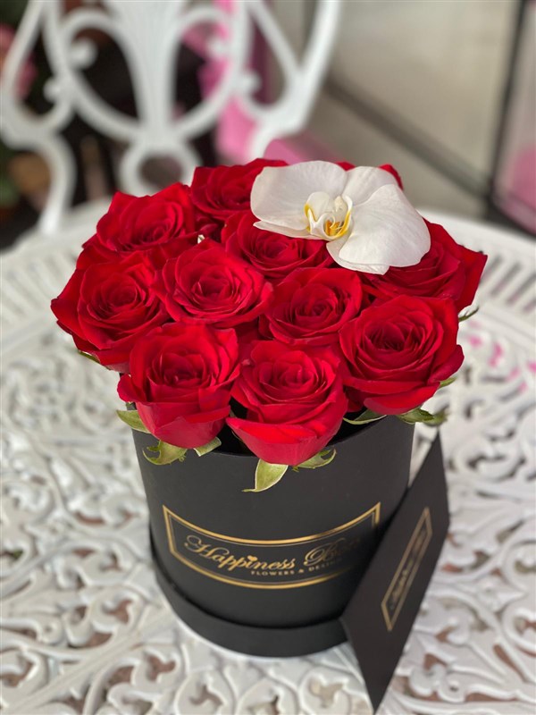 Noir Romance Siyah Kutuda Kırmızı Güller