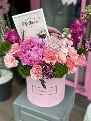 Pembe Kadife Kutuda  Özel Çerçevede Kutlama Mesajlı Aranjman