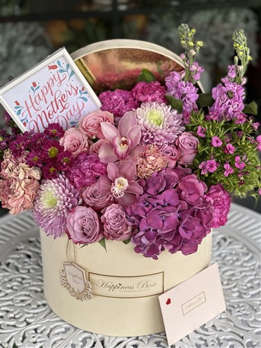 Bej Mega Kutuda Özel Kutlama Mesajlı Çerçeveli Aranjman