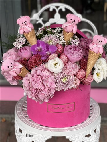 Fuşya Kadife Mega Kutuda Özel Tasarım Aranjman